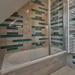 Holiday home Les Campanes - Wellness 8 Pers Avec Piscine Interieure & Sauna - Proche Mons Vellereille-le-Sec