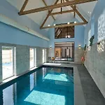 Les Campanes - Wellness 8 Pers Avec Piscine Interieure & Sauna - Proche Mons Holiday home